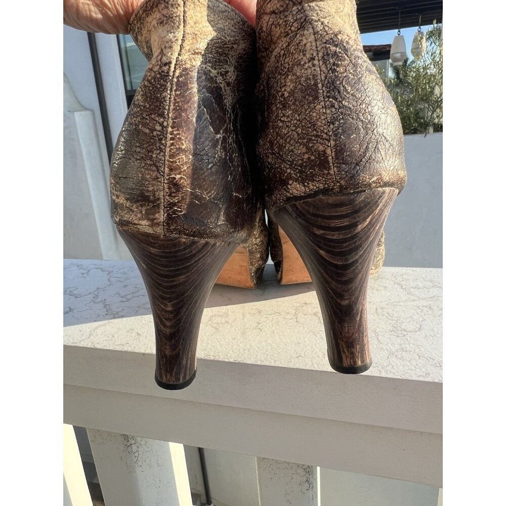 Calleen Cordero Vintage Y2K studded distressed brown leather peep toe booties 9 - Picture 6 of 15